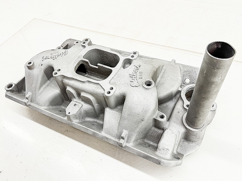 Edelbrock R4B Jeep AMC 304 360 390 401 1966 - 69 V8 Aluminum Intake Manifold M-8