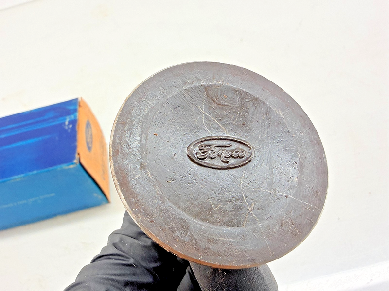 NOS 1968 Ford F-100 Pickup Truck Intake Valve Ford C8TZ-6507-A C57-69