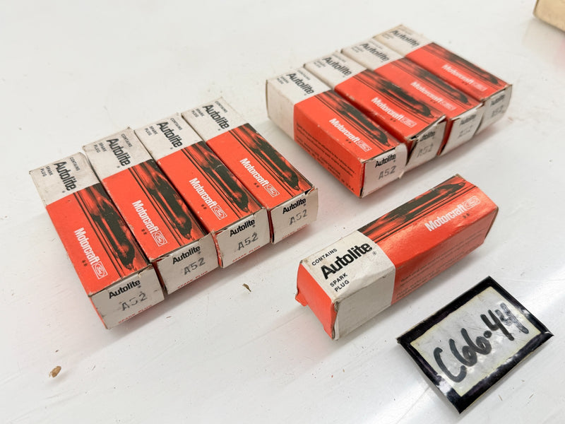 (9) VINTAGE NOS Autolite Ford Spark Plugs A52 B00-12405-A C66-44