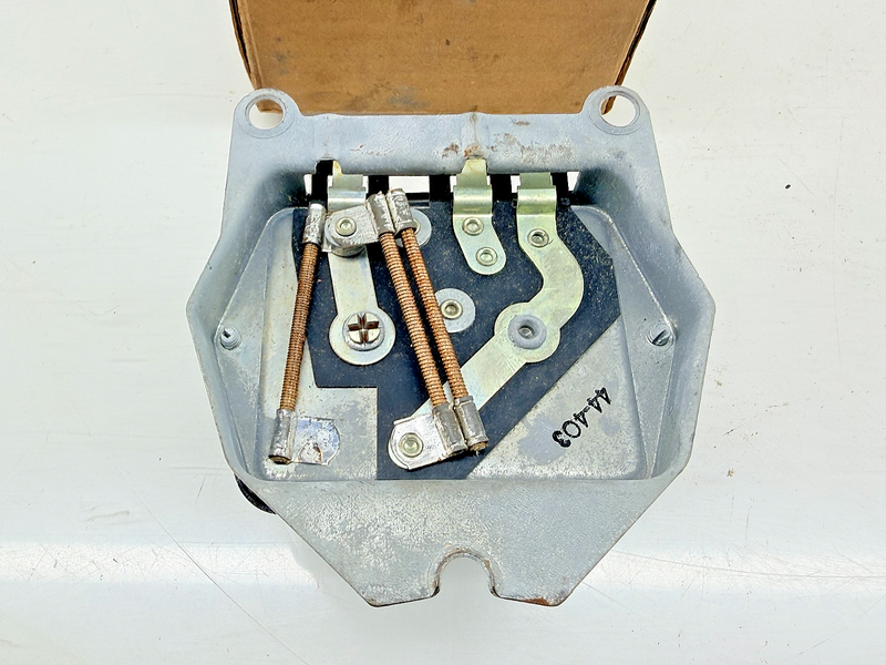 NOS  1963 - 1969 PONTIAC CHEVROLET VOLTAGE REGULATOR VRA-7 44-403 C74-22