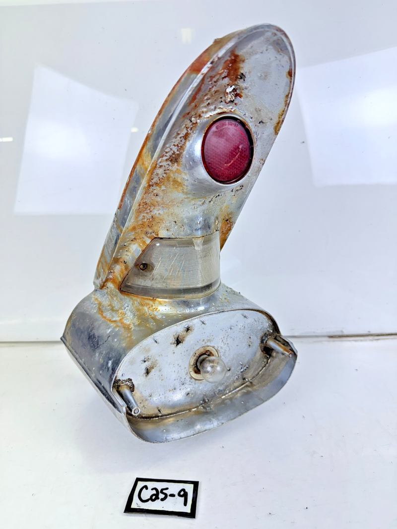 OEM 1957 Pontiac Tail Light ASSEMBLY Guide-R2-57 C25-9