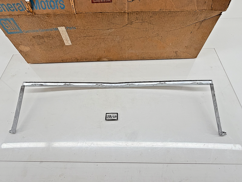 NOS 1984 - 1987 1988 1989 Buick LeSabre Wagon Front GRILLE Moulding GM 25512078