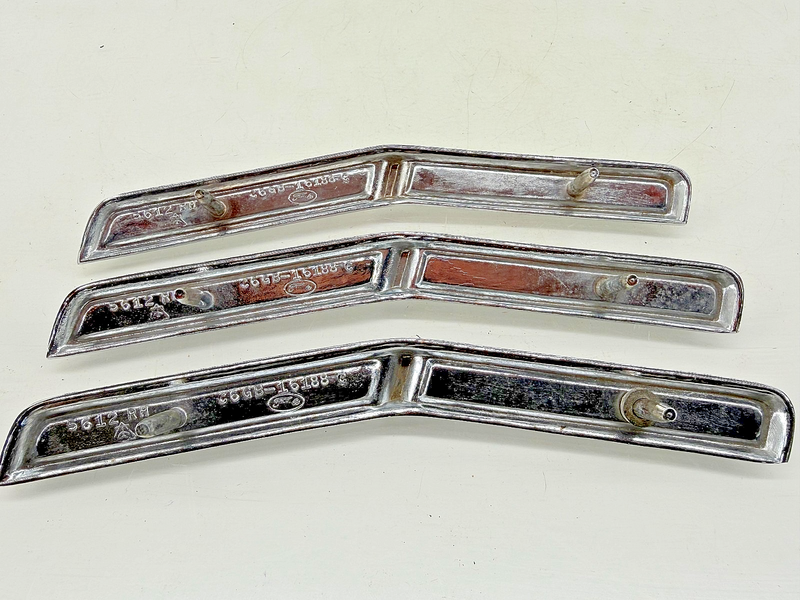 (3) NOS 1966 MERCURY COMET RH CHROME FENDER LOUVERS EMBLEMS C6GB-16188-C C60-42