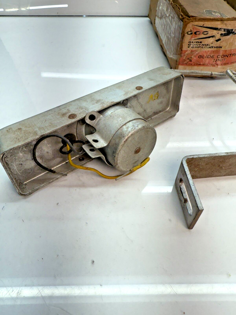 NOS VINTAGE GLIDE CONTROL UNIT W/INSTRUCTIONS UNIVERSAL FIT 12V 459-C2 B53-6