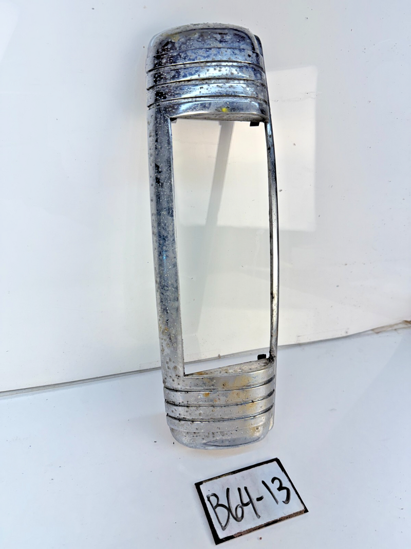 1946 - 1948 CHRYSLER DODGE DESOTO CENTER BRAKE LIGHT CHROME BEZEL 1149302 B64-13