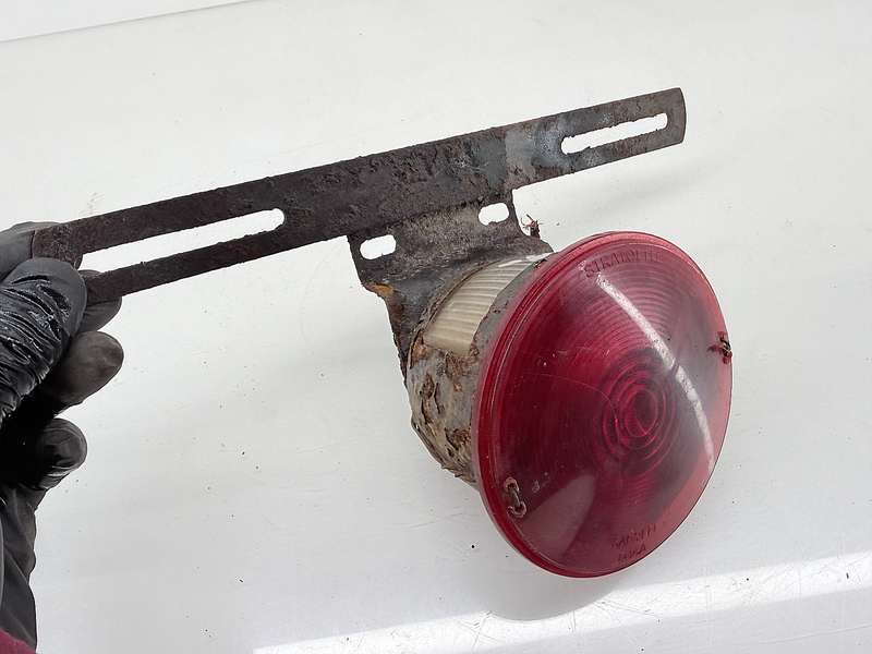 Vintage License Plate Bracket & Tail Light Lamp Antique Part Rat Rod C46-28