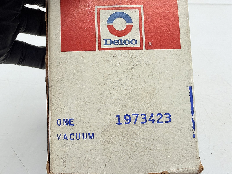 NOS 1973 – 1978 Chevy Truck Ignition Distributor Vacuum Control 1973423 C77-17