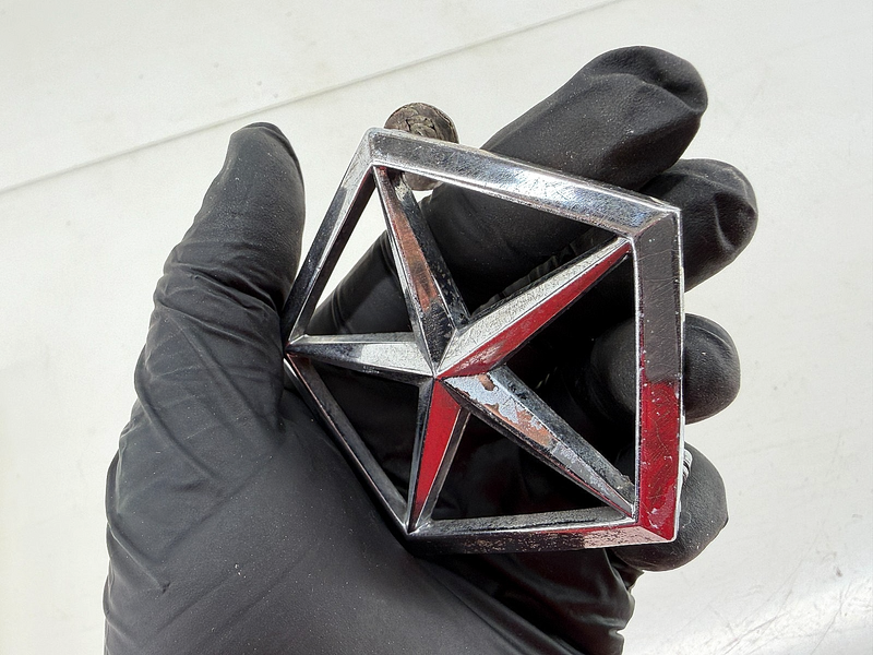 OEM 1981 - 1989 CHRYSLER DODGE PLYMOUTH PENTASTAR EMBLEM 63259 E7-113