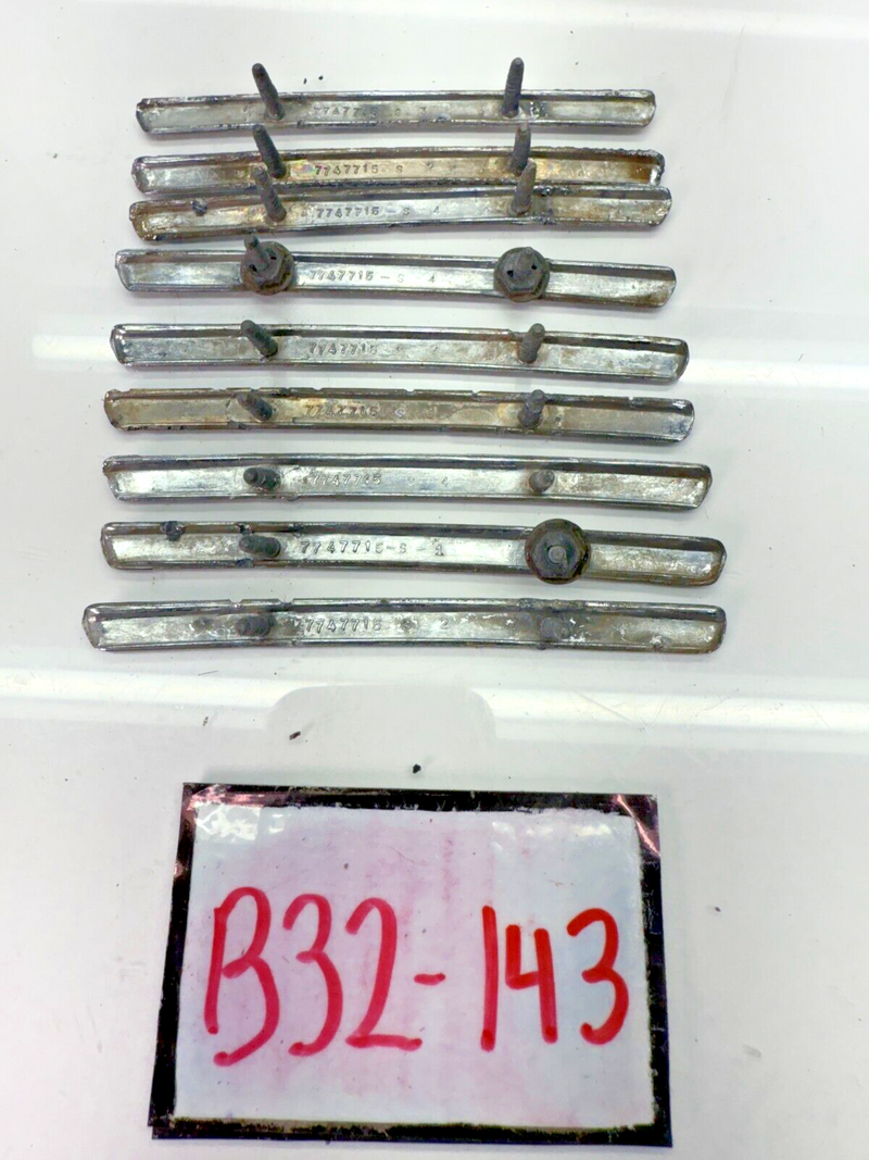(9) Pontiac OEM Firebird Rear 1/4 Panel Side Body Trim Moulding 7747715 B32-143