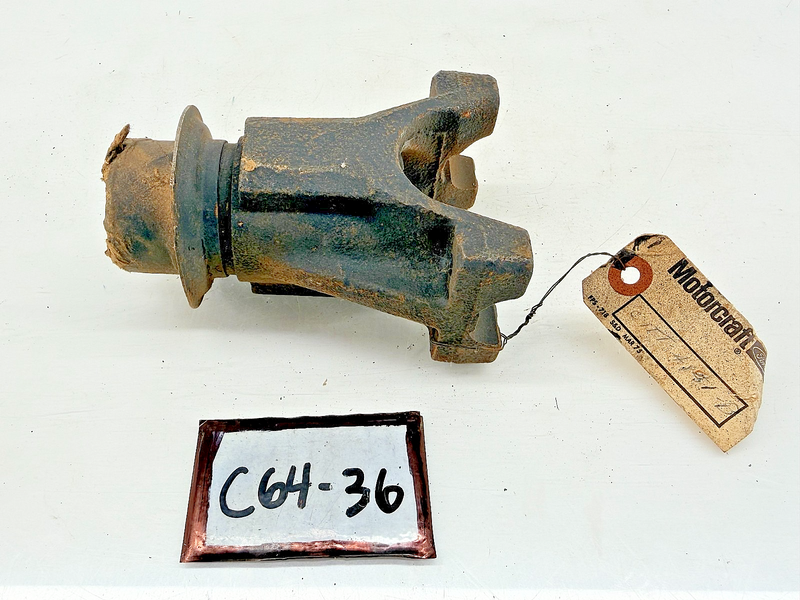 NOS OEM FORD 1960 GALAXIE REAR AXLE JOINT FLANGE ASSY C0AW-4851-B C64-36
