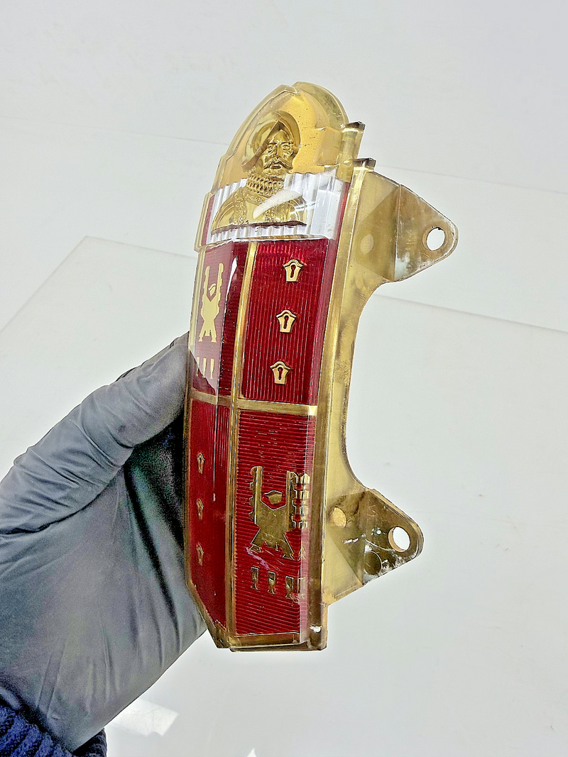 Rare NOS ORIGINAL 1950 De Soto Plastic Hood Emblem OEM Desoto C49-32
