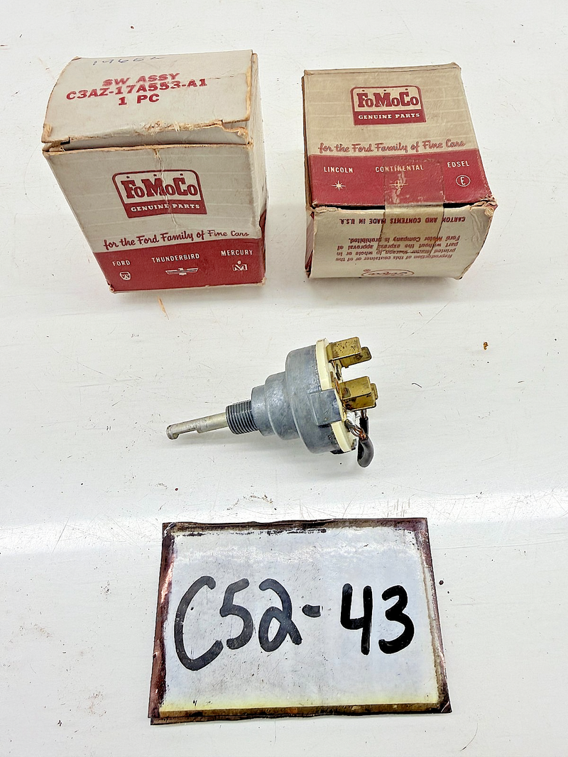 (1) NOS 1963 Ford Galaxie Fairlane Windshield Wiper Switch C3AZ-17A553-A1 C52-43