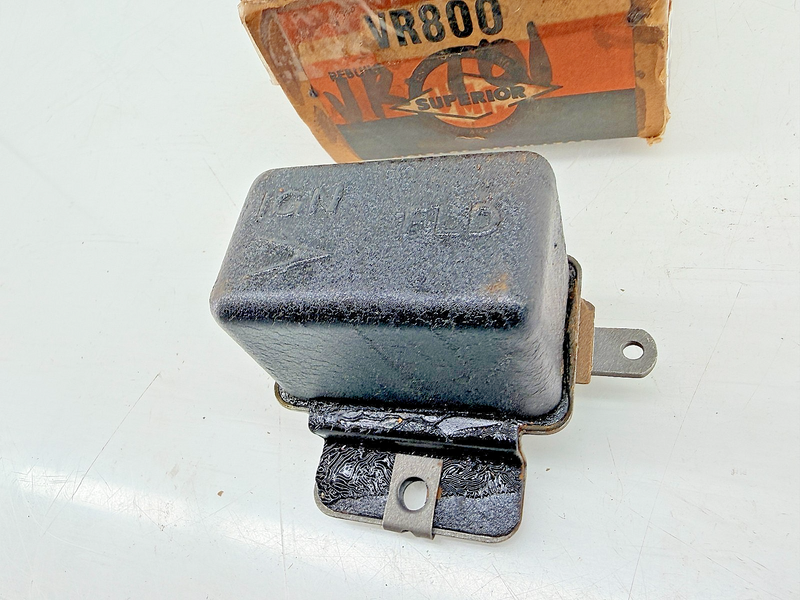 NOS 1960 - 1969 Chrysler Dodge Studebaker Delco Voltage Regulator VR101 C74-12