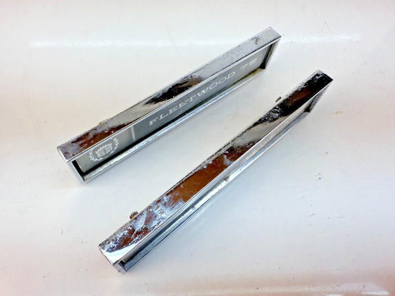 OEM 1968 Cadillac Fleetwood Limo Series 75 Pair of Rear Door Emblems 68 B32-231