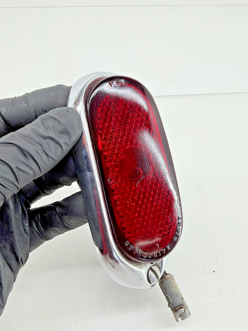Vintage Original 1940 Chevy Car Right Tail Light Assembly RH C37-58