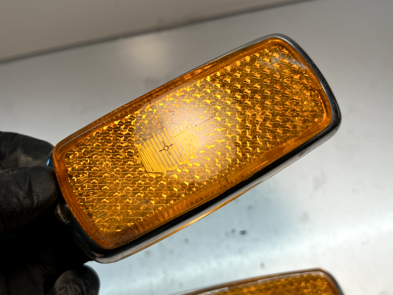 (2) OEM Mercedes 1963-1976 Front Side Amber Marker W109 W108 ULO 302 00/30 C2-46