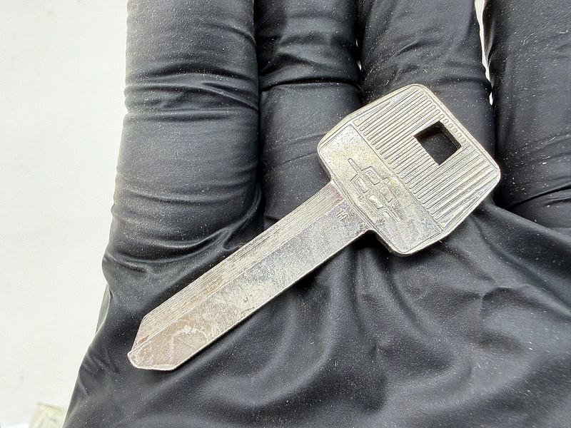 NOS 1970 - 1979 FORD Lincoln Continental Door Ignition Keys D0VY6522053A C67-151