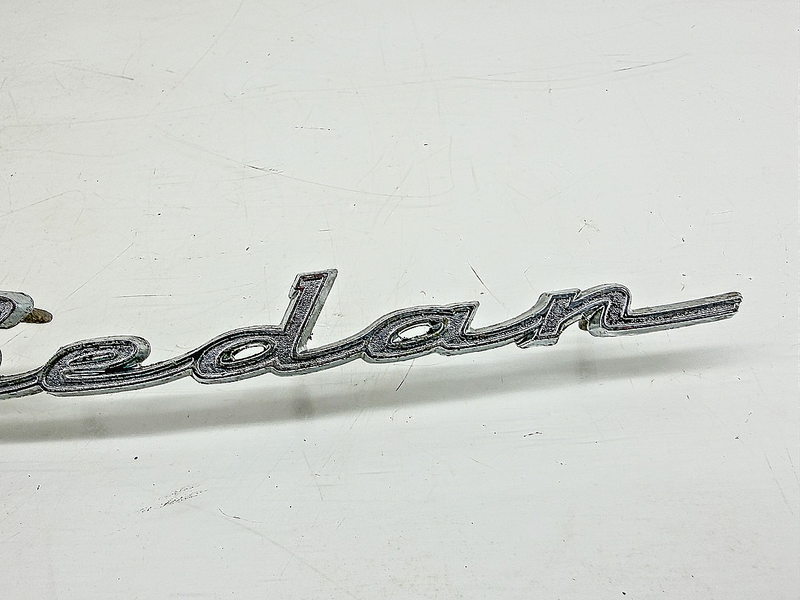 OEM 1963 FORD GALAXIE COUNTRY SEDAN WAGON SCRIPT EMBLEM C3AB-7142528-B E10-12