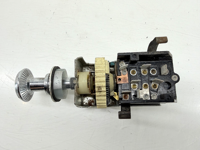 OEM 1963 Ford Galaxie Mercury Monterey Headlight Switch & Knob C3AB-11654-D1 C67