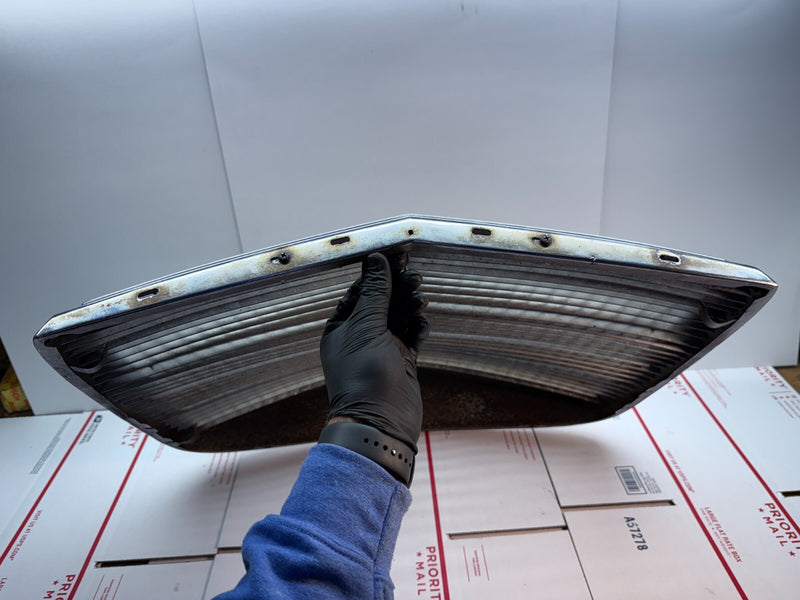 OEM 1965 - 1973 Mercedes Benz W108 W109 280SE SEL 300SEL Radiator Grille  P5