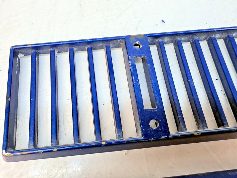 OEM 1968 - 1975 Corvette C3 Pair Rear Deck Insert Grille Vent Astro 1969 B82-21