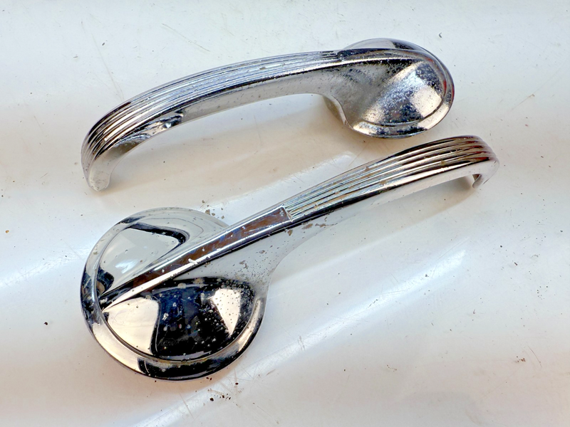 OEM 1950'S GM PAIR INTERIOR DOOR HANDLES 161018 57 CHEVROLET OLDSMOBILE B79-19