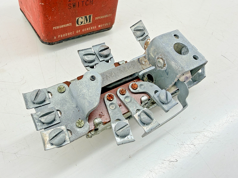 NOS Vintage GM Delco Remy Headlite Switch 1995060 Chevy C75-58