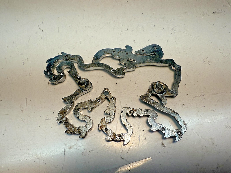RARE VINTAGE OEM 1970's PEUGEOT METAL LION EMBLEM B32-41z