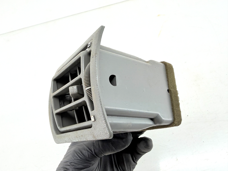 OEM 1987 - 1993 Mustang LX GT ORIG GREY LH DASH VENT BEZEL E7ZH-19C696-AW C69-20