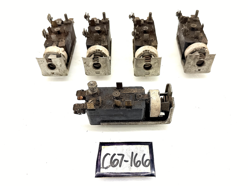 (1) OEM 1955 1956 1957 1958 1959 FORD TRUCK HEADLIGHT SWITCH C67-166