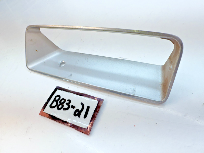 OEM 1968 1969 Corvette LH Side Fender Louver GM 39452487 Drivers Side B83-21