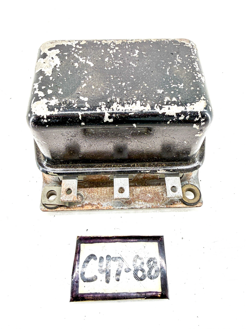 Vintage 1939 - 1955 FORD MERCURY 6 VOLT VOLTAGE REGULATOR 51A-10505 C47-88