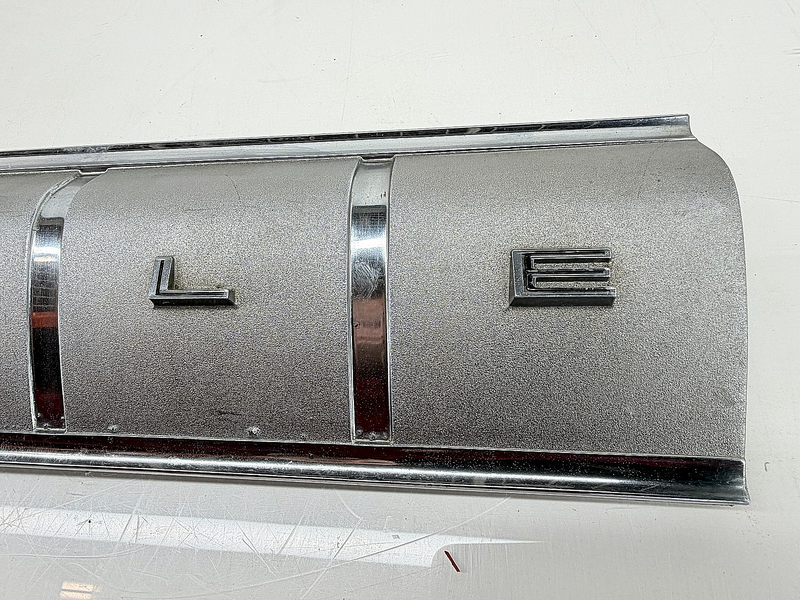 OEM 1964 Oldsmobile Cutlass F85 442 Rear Tailpiece Trim Panel 4408423 OLDS S-128