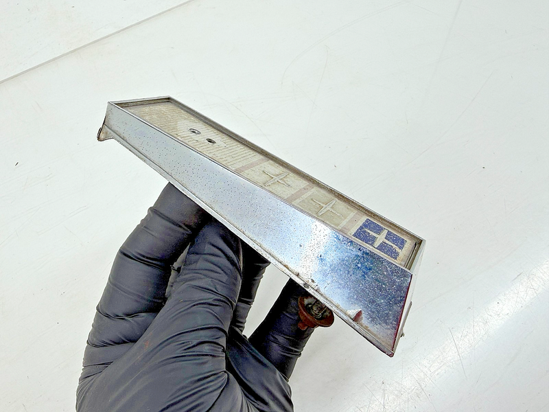 OEM 1965 1966 Comet Capri Caliente Cyclone Front Grille Emblem C5GB-8213-B E7