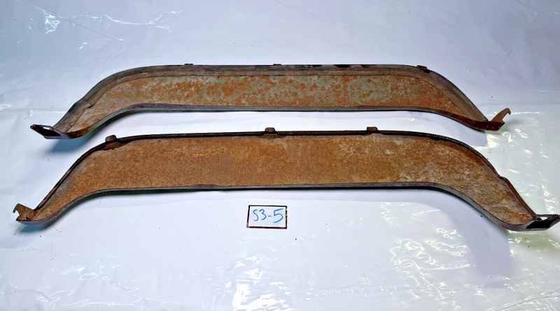 Vintage 1960s - 1970s Car Truck Fender Skirts Unknown Model S3-5