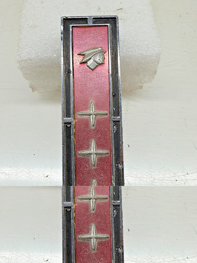 OEM 1969 MERCURY COUGAR CENTER GRILL EMBLEM C9WB-8B369-A 15522 E7-123