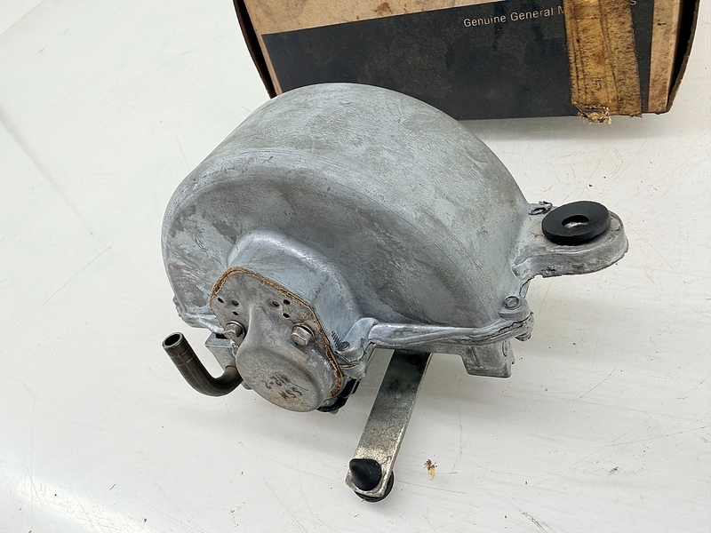NOS 1947 - 1953 Chevrolet GMC Truck Trico Vacuum Wiper Motor GM 3683899 C70-5