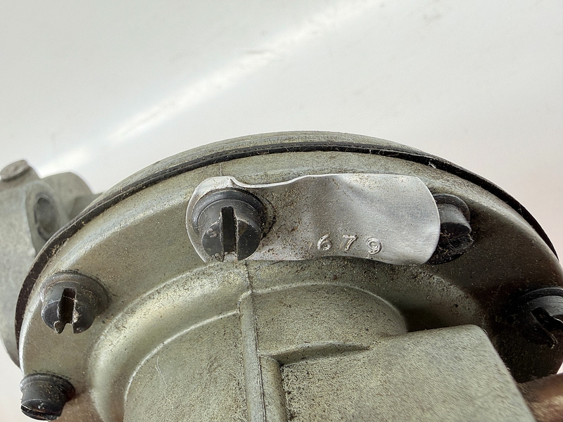 NOS 1970 - 1974 FORD TRUCK 302 V8 F100 FUEL PUMP 46838 679 F-117