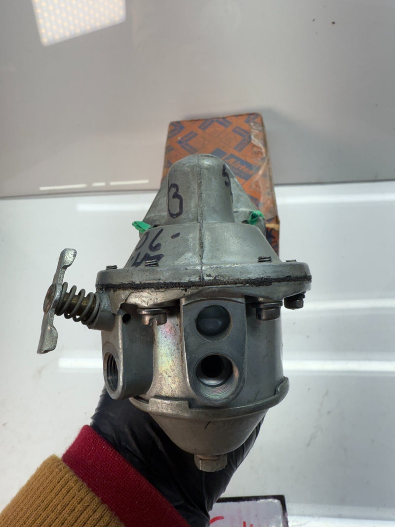 NORS AC 1941 - 1947 Ford 6 Cylinder 543 FUEL PUMP 41 42 43 44 45 46 47 F-42
