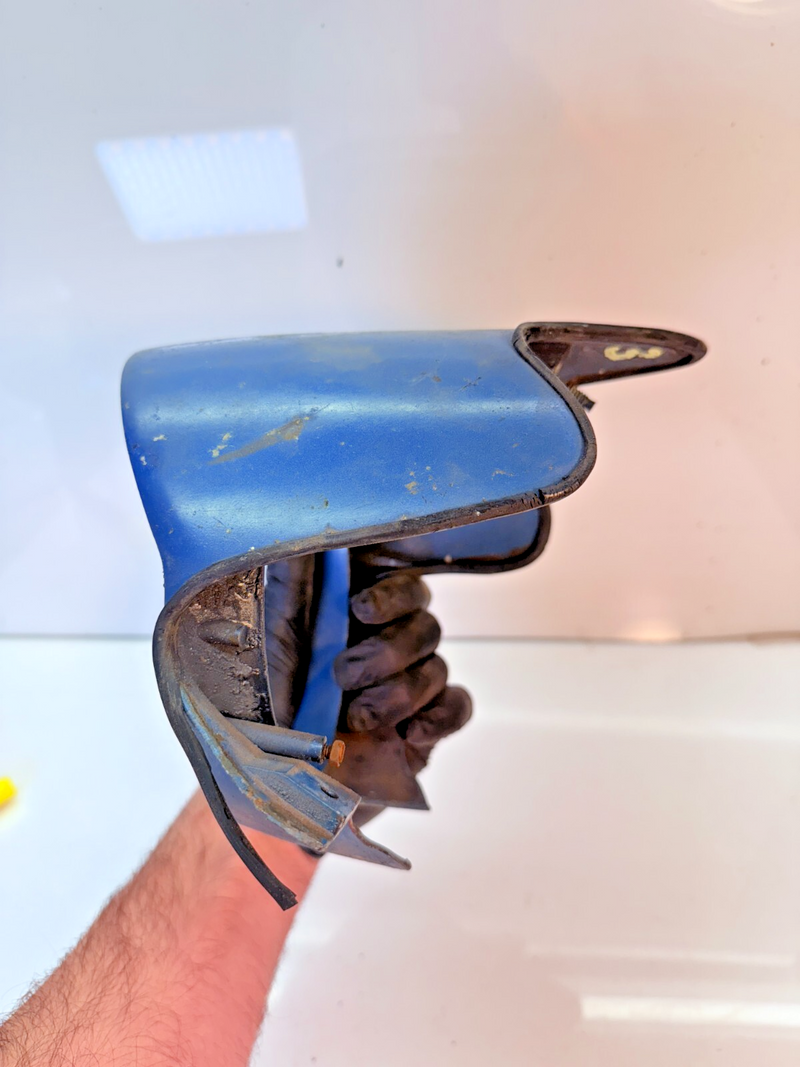 OEM 1959 1960 Chevy Impala Speedometer Dash Gauge Housing Bezel 1586360 B44-3