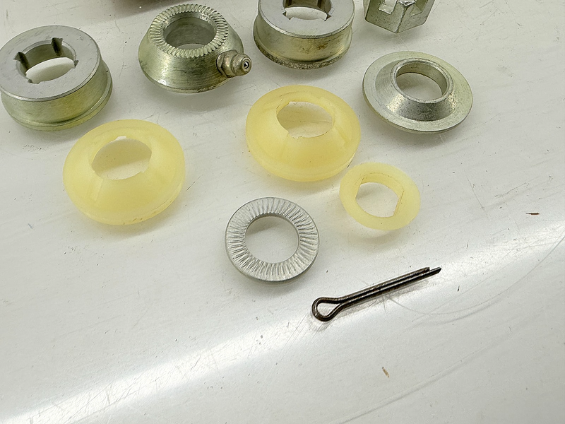NOS VINTAGE 1960 - 65 FORD Falcon CHAMP Idler Arm Bushing Repair Kit CN-6 C64-88