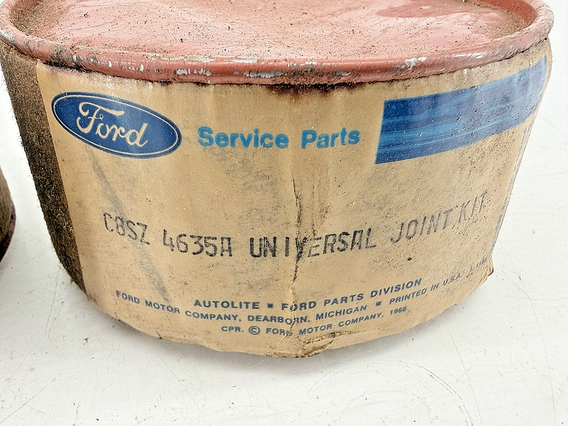 (1) NOS SEALED 1968 - 1971 FORD THUNDERBIRD UNIVERSAL JOINT KIT C8SZ4635A C77-51