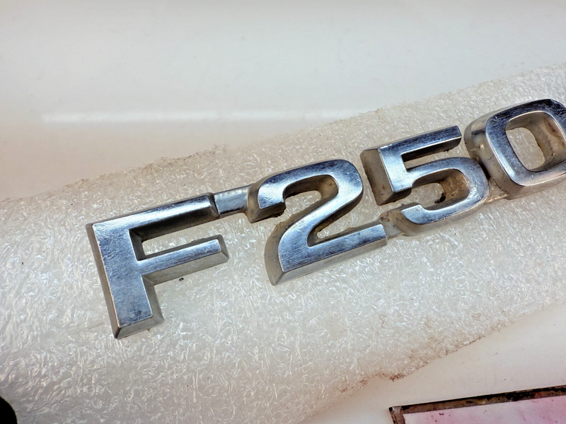 OEM 1980 1981 Ford Truck F250 Chrome Fender Emblems Badges Pair 80 81 B32-194