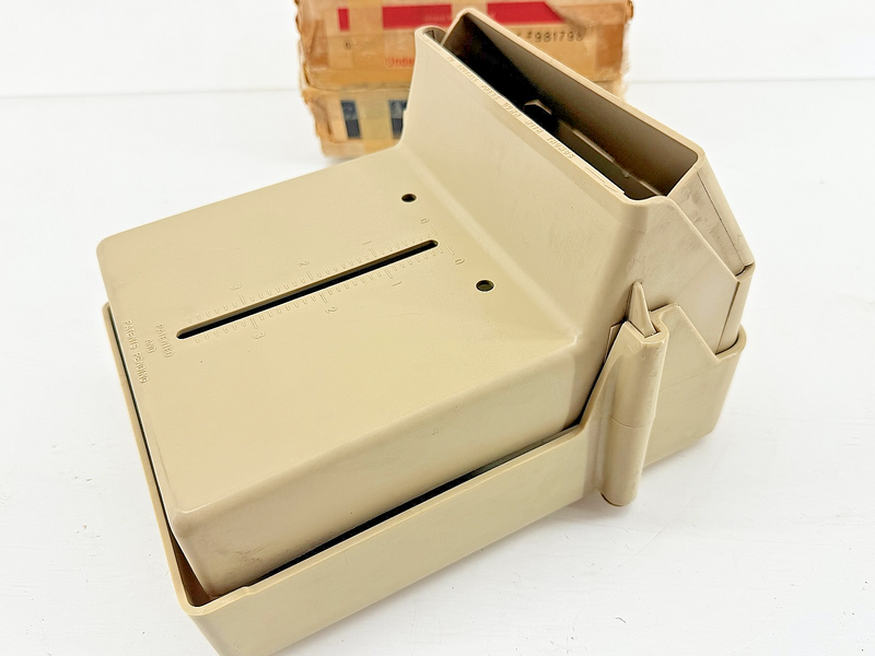 NOS 1971 - 1975 GM Impala GTO 442 Malibu Nova Under Seat Litter Container 981798