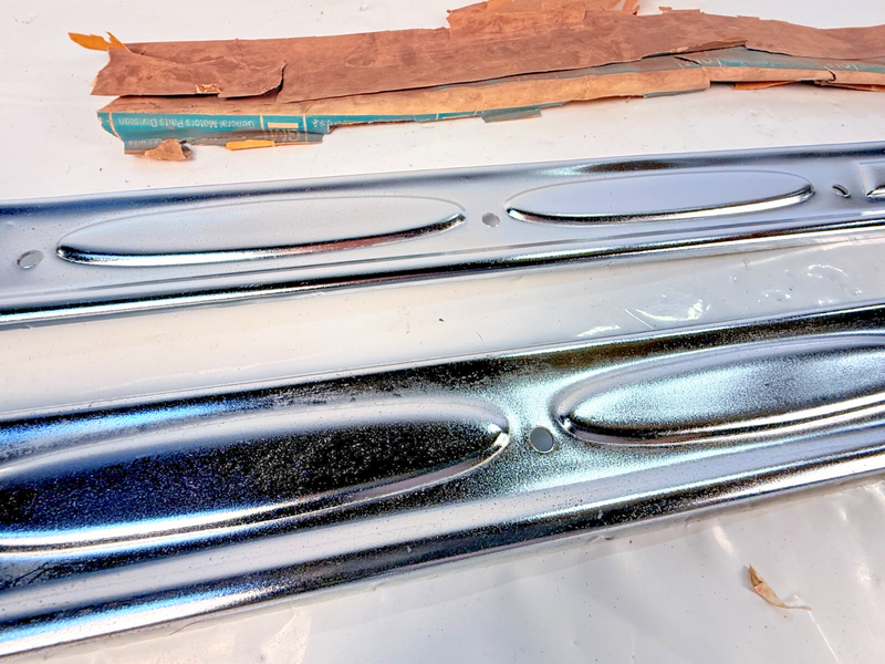 NOS 1960 - 1966 Chevrolet Pickup Ex G10 Pair Front Door Sill Plate 3882418 U3B-6