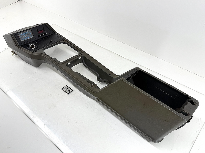OEM 1979 - 1986 FORD MUSTANG CENTER CONSOLE AND INFORMATION CENTER CLOCK ARMREST