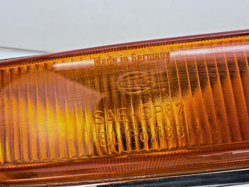 OEM HELLA Amber PAIR Front Parking Turn Signal Light SAE-DP67 BLPo-133 B78-3