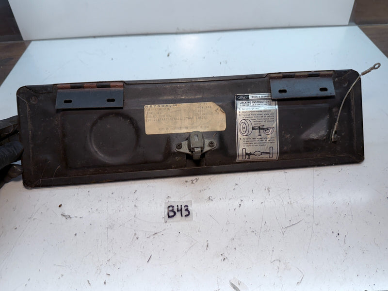 1973 1979 Ford F100 Truck Ranger XLT Dash Glove Box Door 78 77 76 75 B43-13