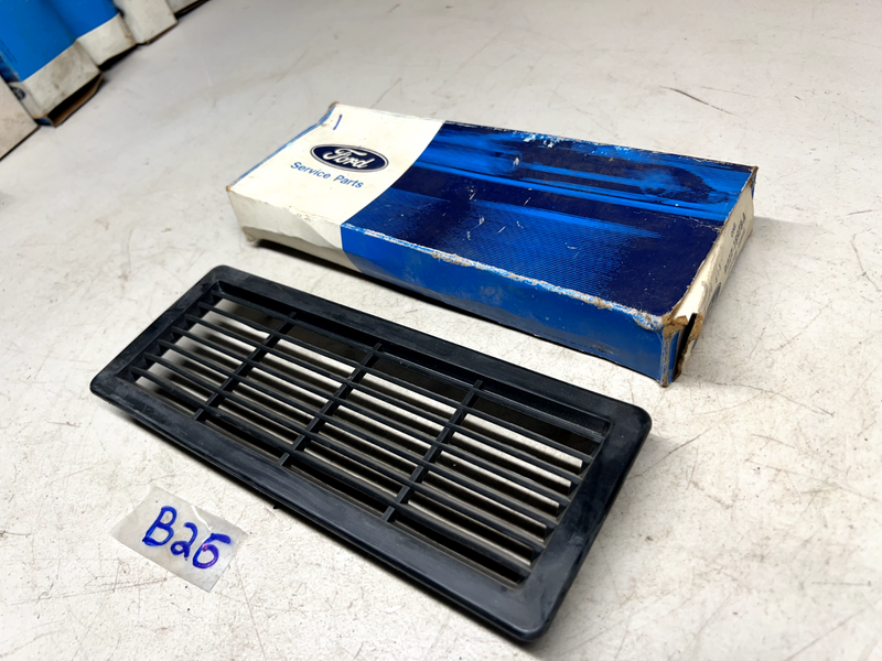 NOS 1971-73 Maverick Cougar Kick Panels 71 72 73 D2ZZ-18978-A