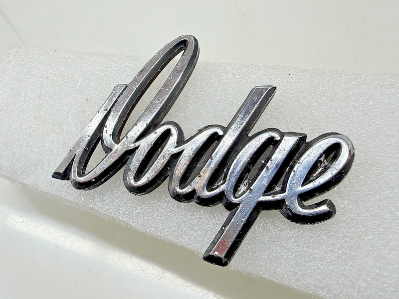 OEM 1974 - 1977 Dodge Script Emblem Plate Badge 2956722 58395A E9-85